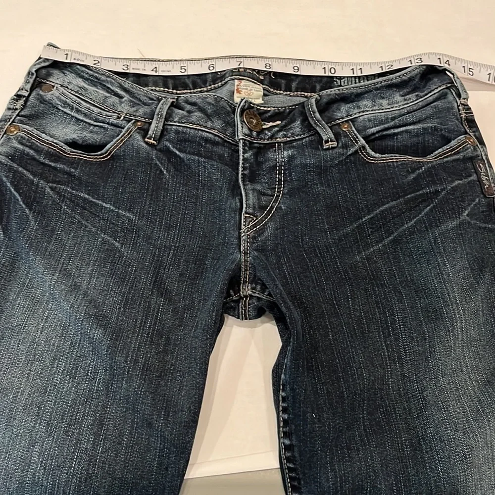 Silver Jeans Santorini Low Rise Crop Size 28